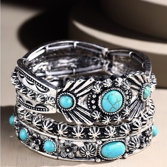 Turquoise Western Triple Strand Stretch Bracelet NWT - Picture 5 of 7